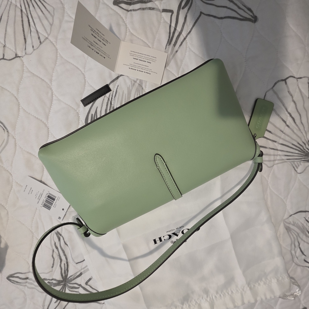 Coach Hampton Y2K Pistachio Leather Shoulder Bag - Picture 9 of 12